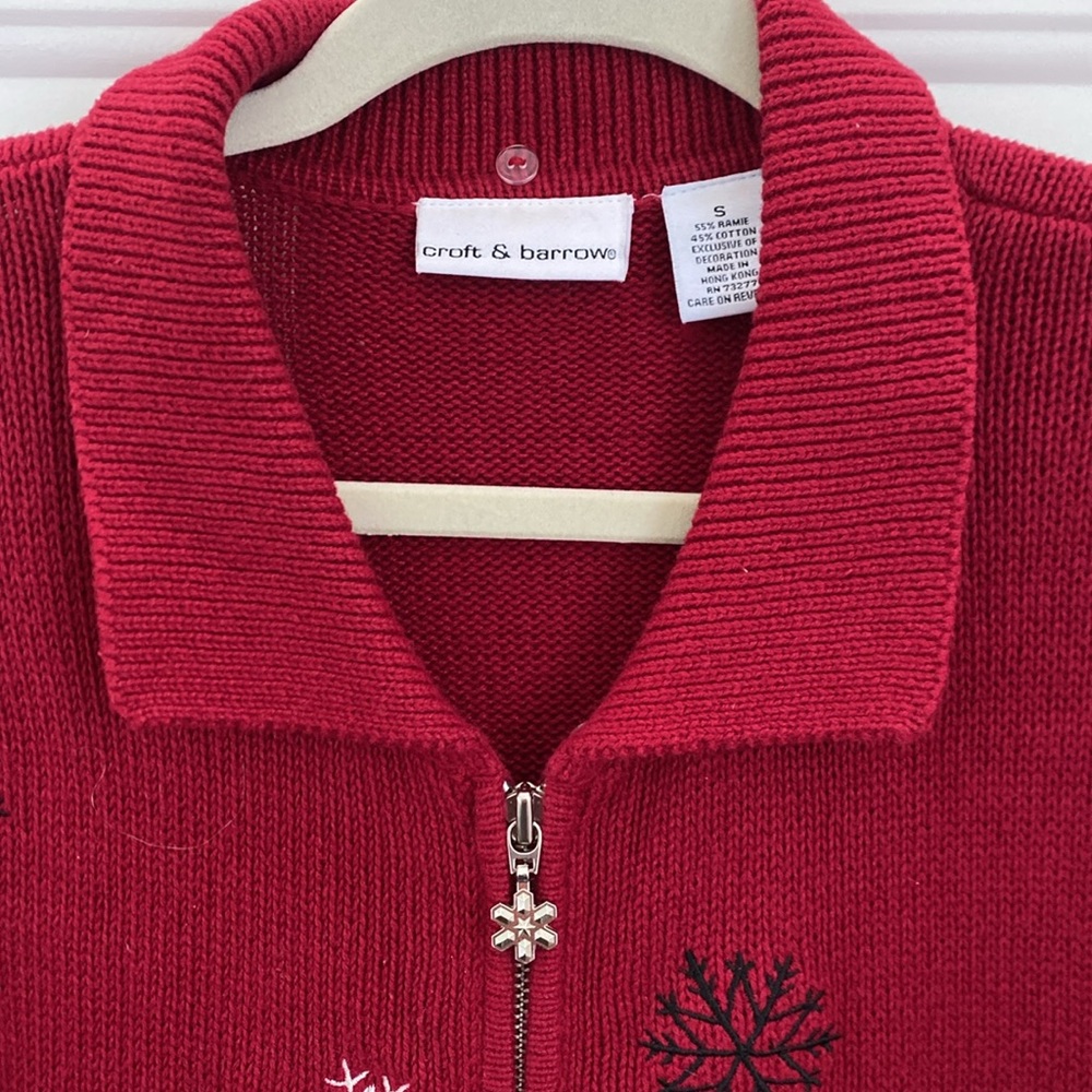 Vintage Croft & Barrow Snowflake Christmas Red Zip Cardigan - Women’s Size Small - Picture 2 of 6